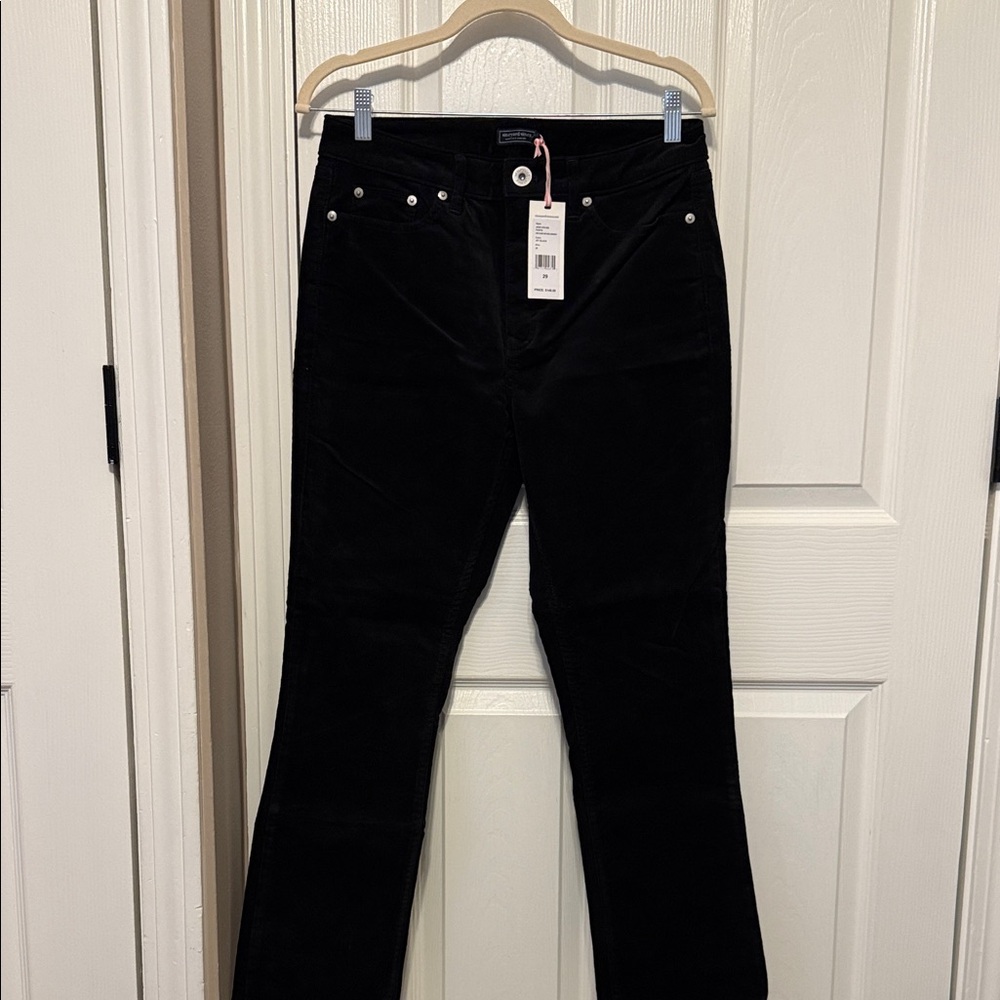 Brand New Vineyard Vines Women's Kick Flare High Rise Corduroys Jet Black